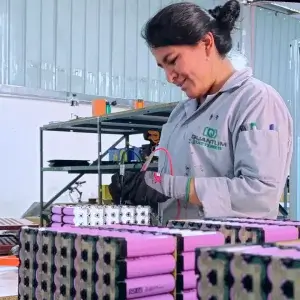 Produccion de baterías en planta QBatteries